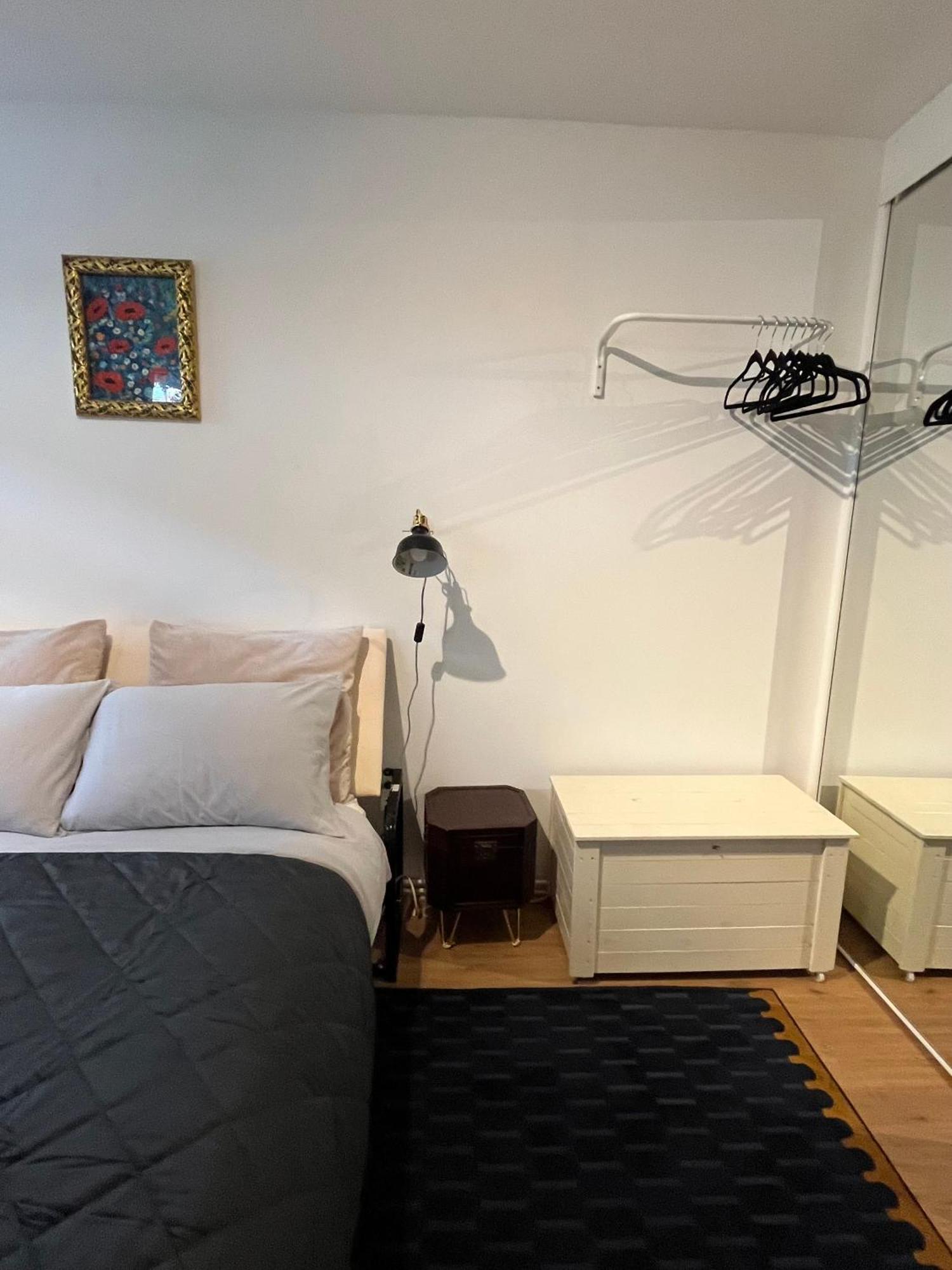 Apartment Cozy 1-br Garden Flat For Up To 4 In East London