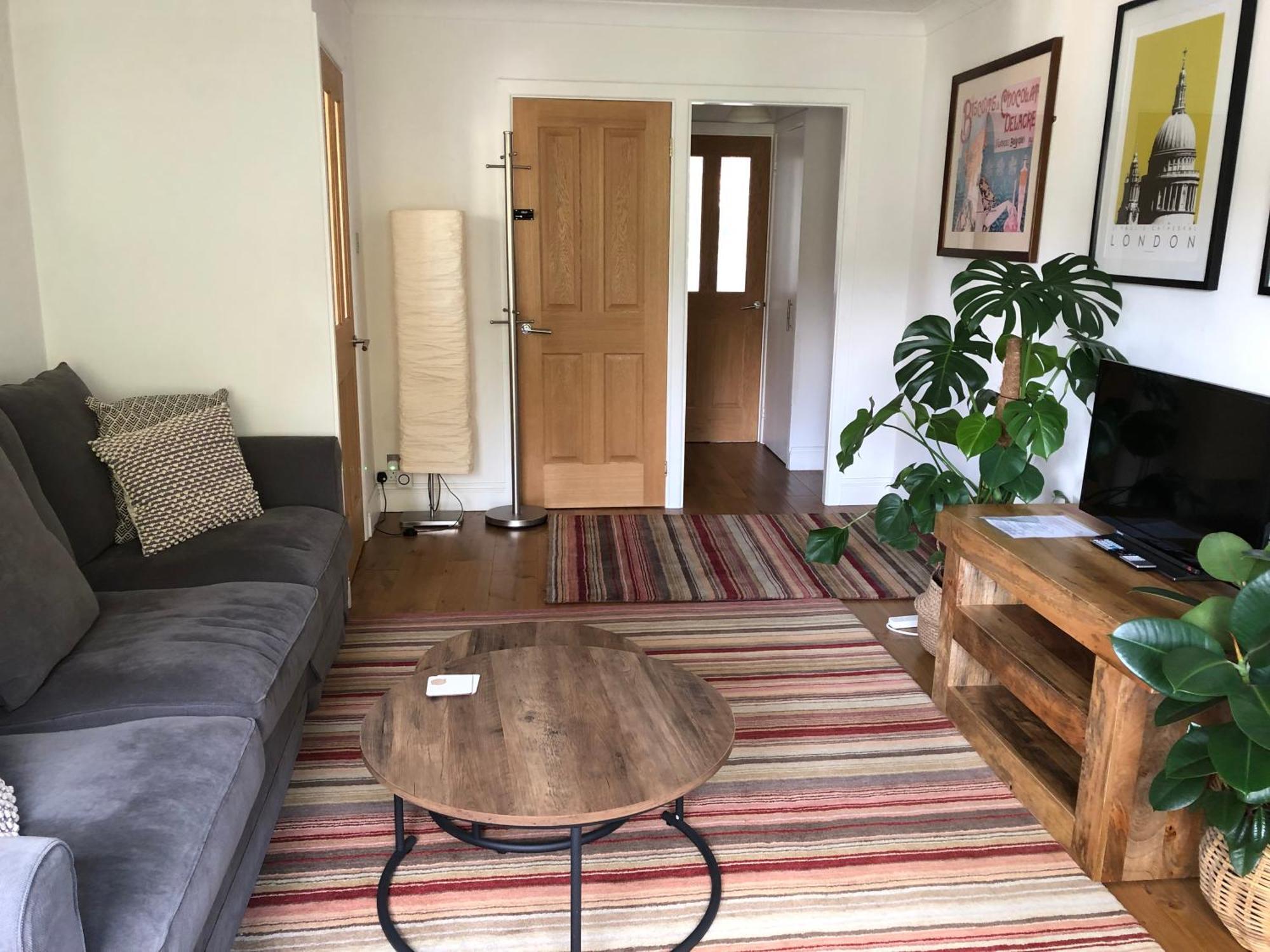 Cosy Kings Cross Apartment, London, Just 8 Mins Walk To Kings Cross St Pancras Station Apartment *