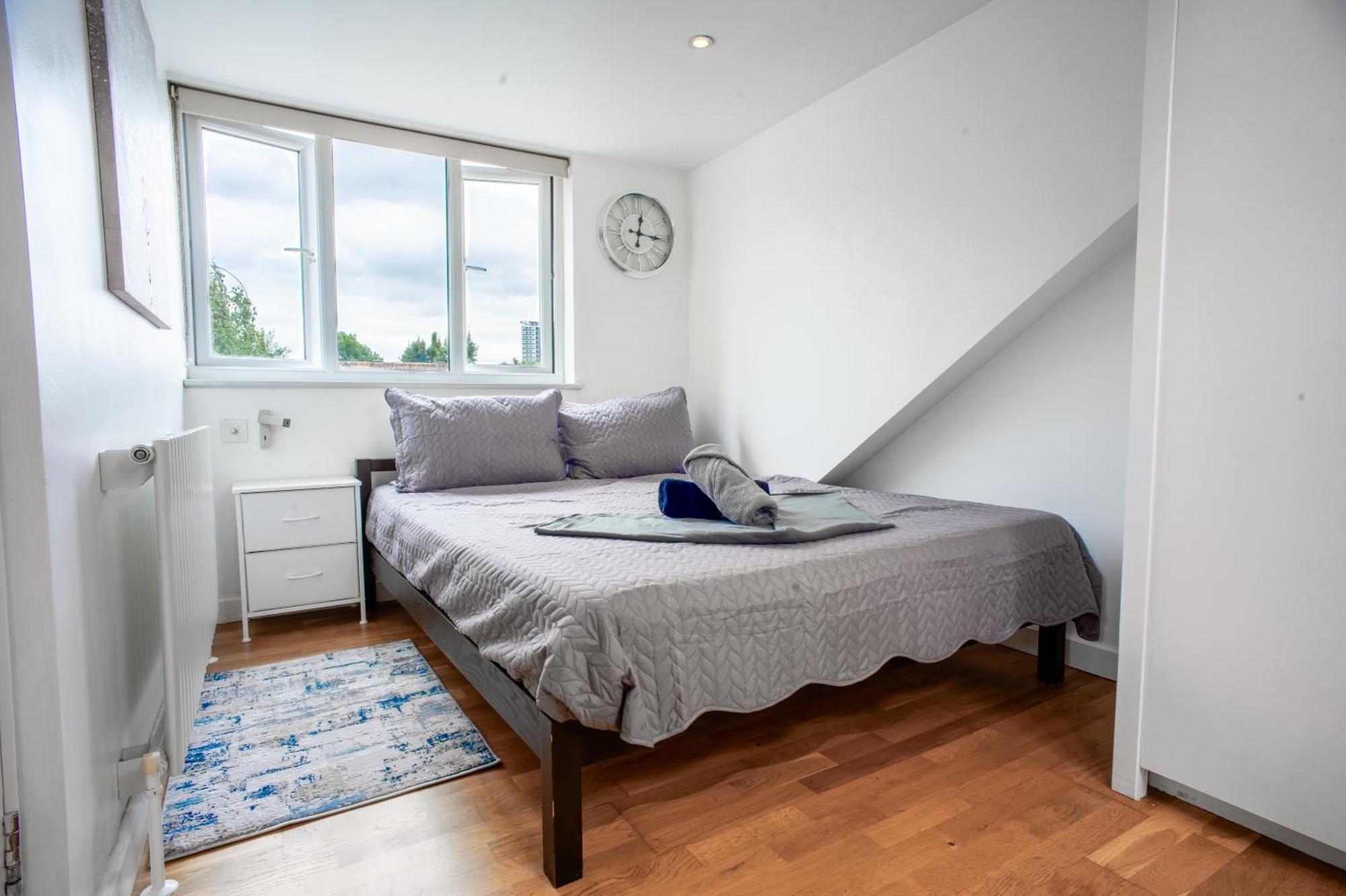Shard View 3 Bed Entire Londen