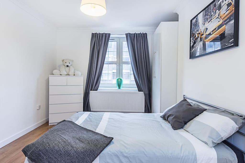 Stylish 3-bed In Clerkenwell Within Walking Distance To Tube Stations