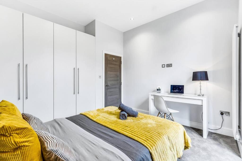 Apartment Lux Abbey Road Sleeps Up To 7 London