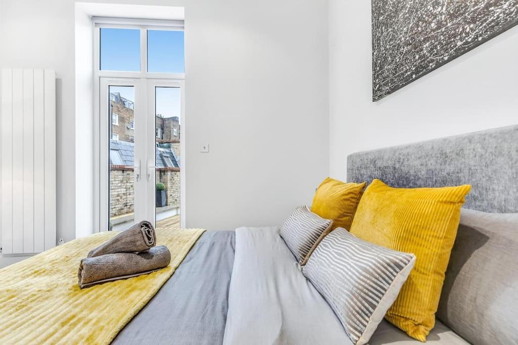 Apartment Lux Abbey Road Sleeps Up To 7 London