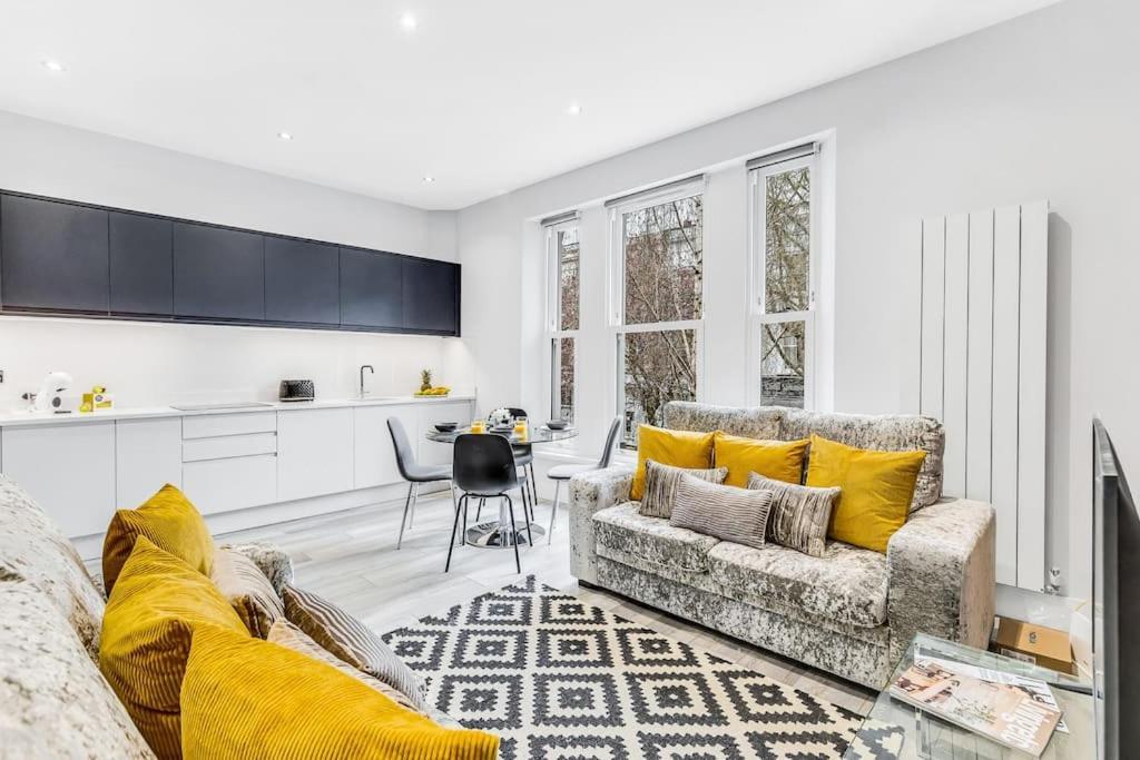 Apartment Lux Abbey Road Sleeps Up To 7