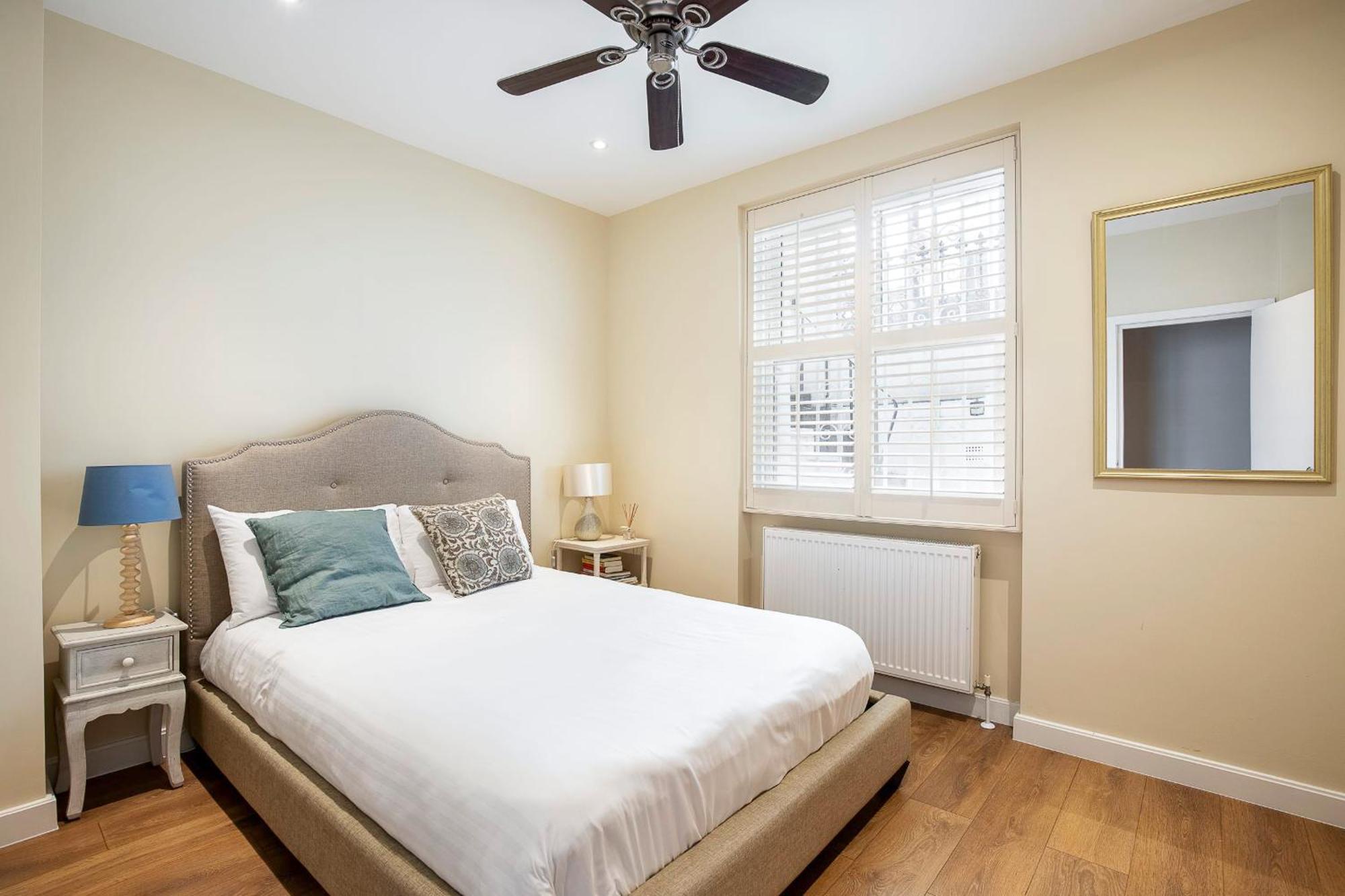 Elegant Two Bedroom Flat In Redcliffe Gardens * London