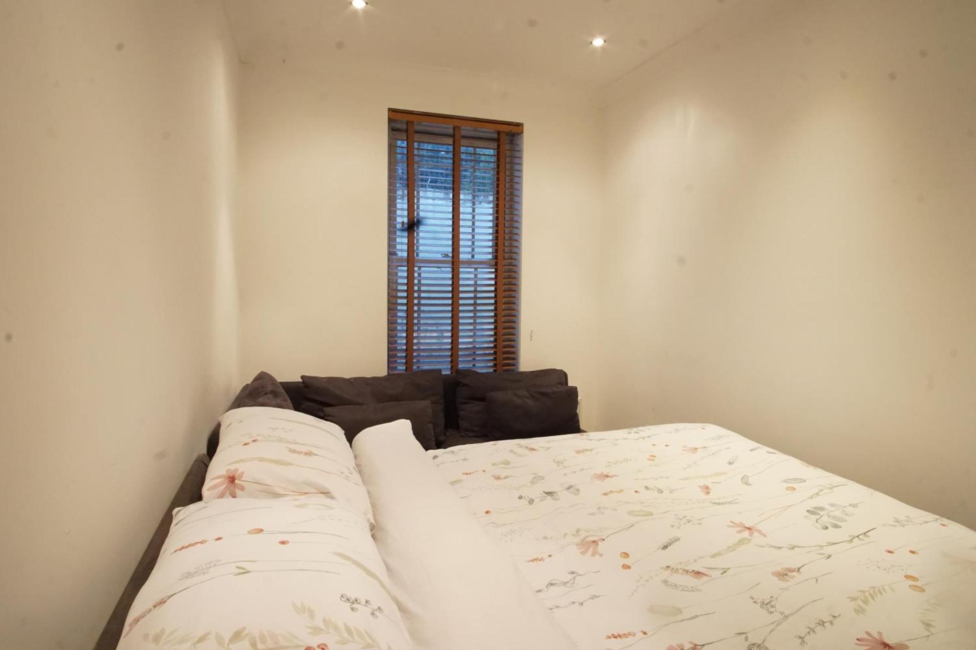 Evergreen Apartments- Flat 2 London