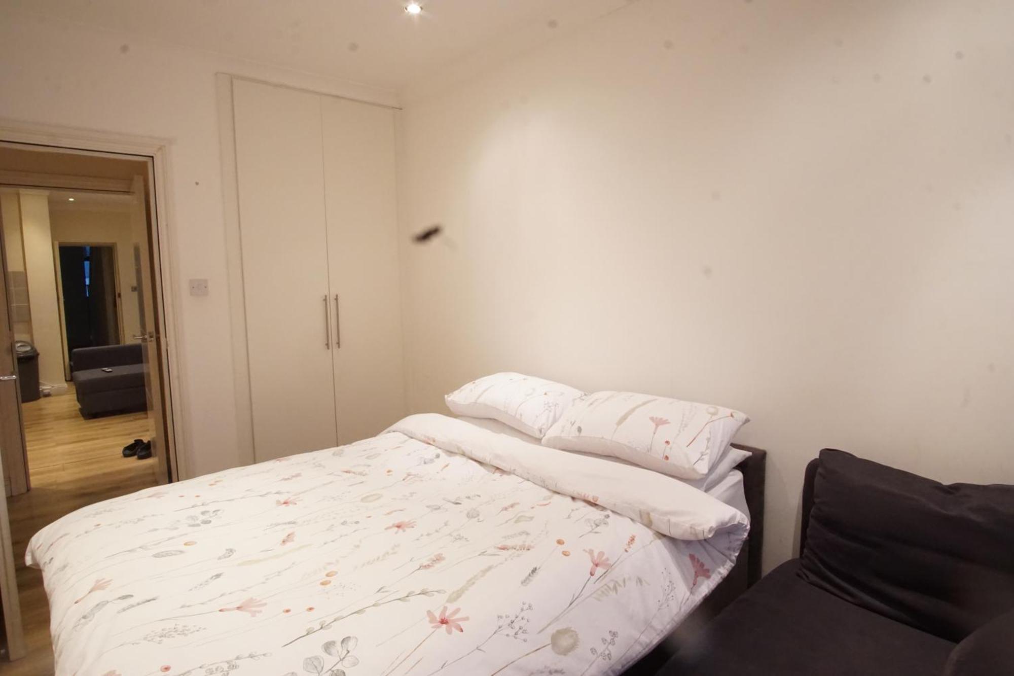Apartment Evergreen Apartments- Flat 2