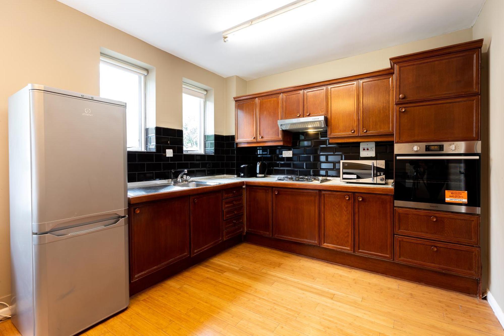 Centrally Located 5br Flat Wparking, Maida Vale Ferienhaus *
