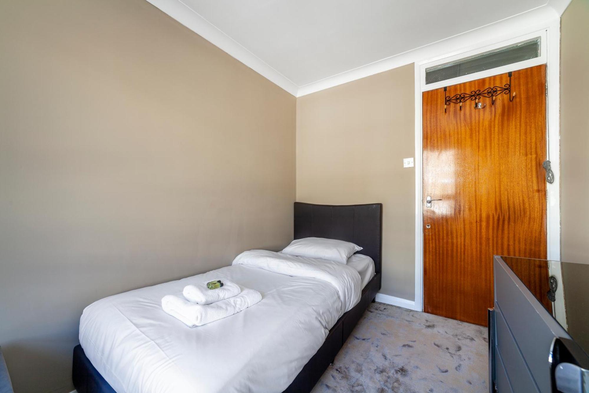 Centrally Located 5br Flat Wparking, Maida Vale Ferienhaus London