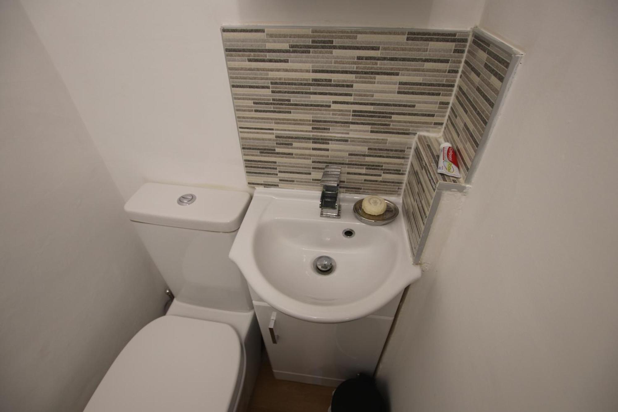 Apartment Nice Holiday Studio 15 Mins From Central