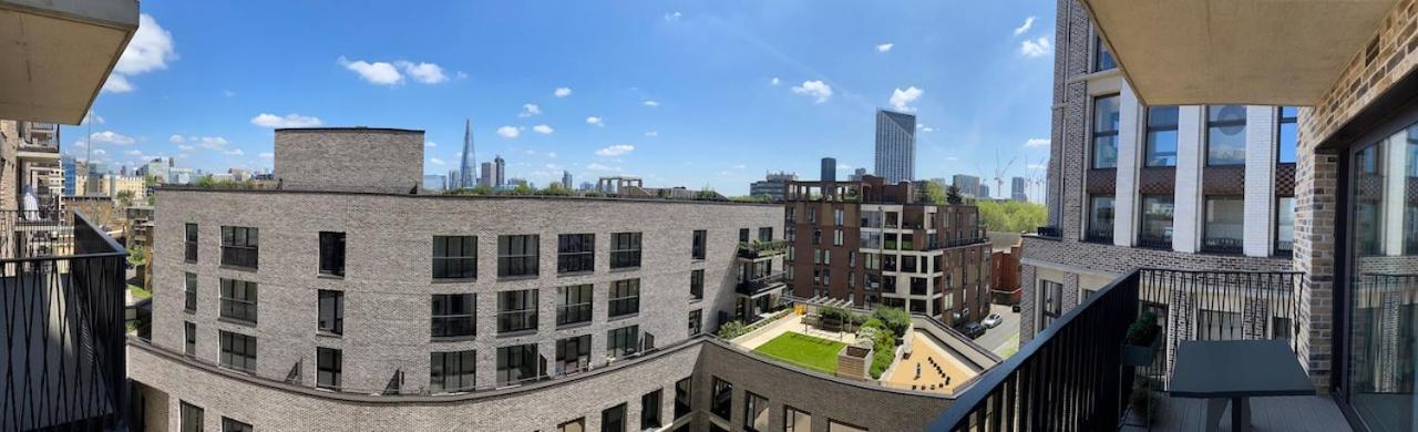 Lux Bridge One Bedroom Apartment