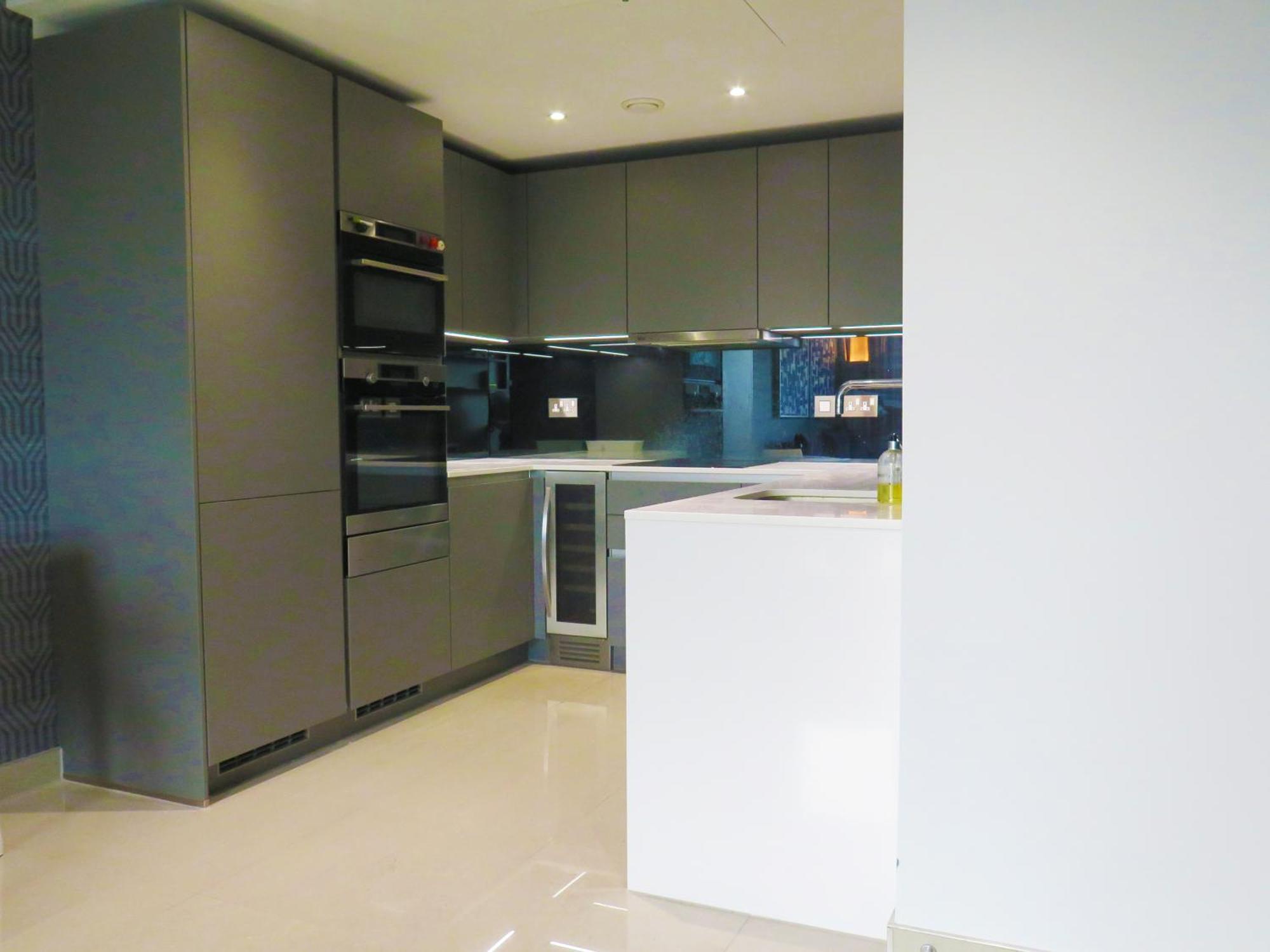 Lux Bridge One Bedroom *