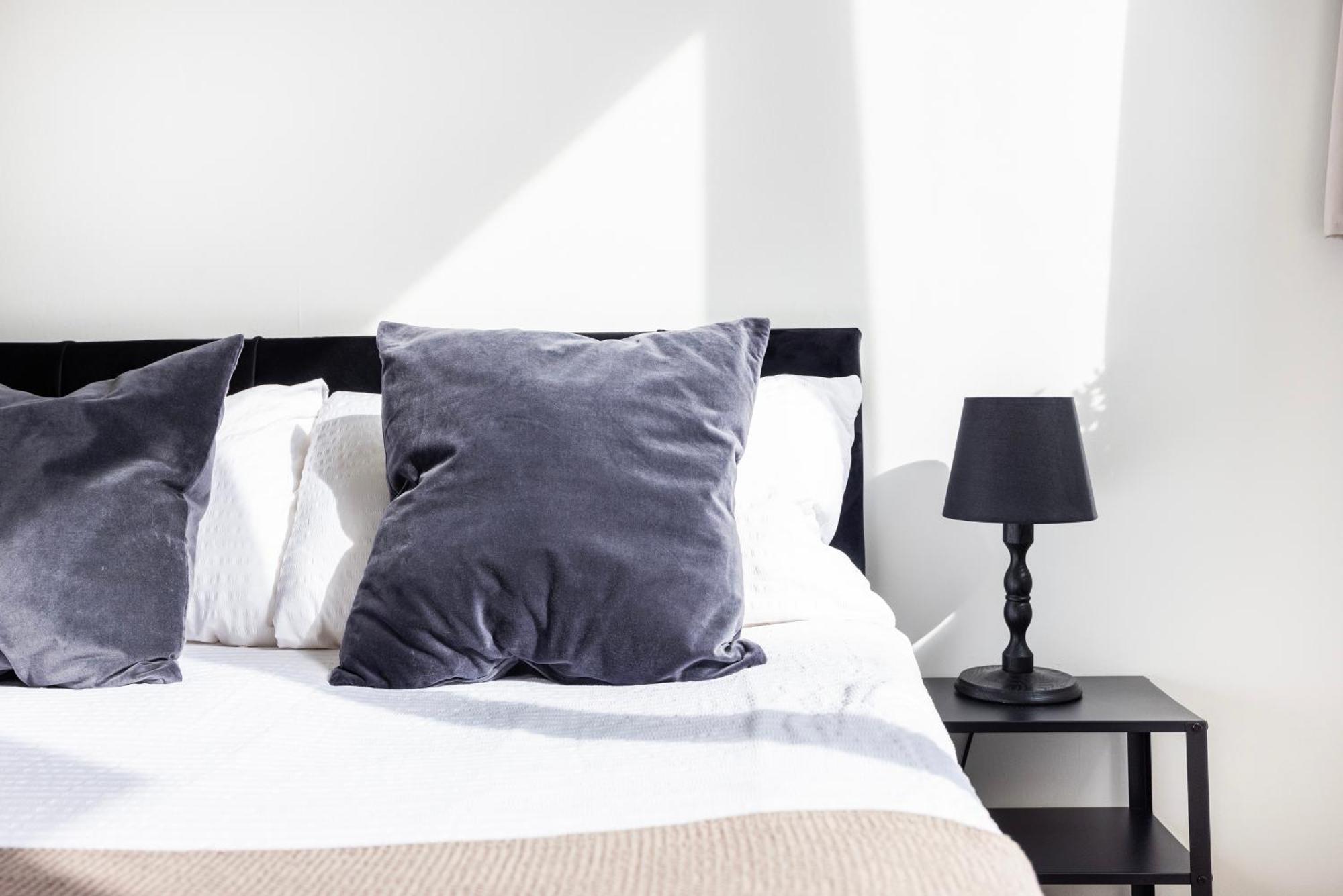 Apartment Business 2 Beds - Poplar - 2 Minutes From Station *
