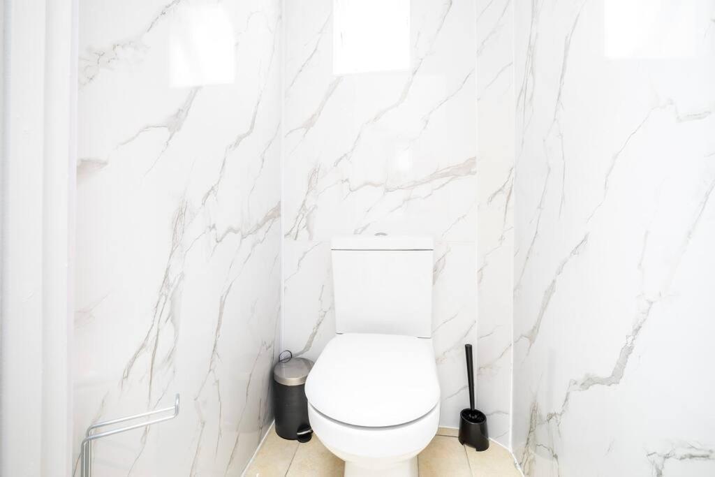 2 Bedroom Flat In Notting Hill *