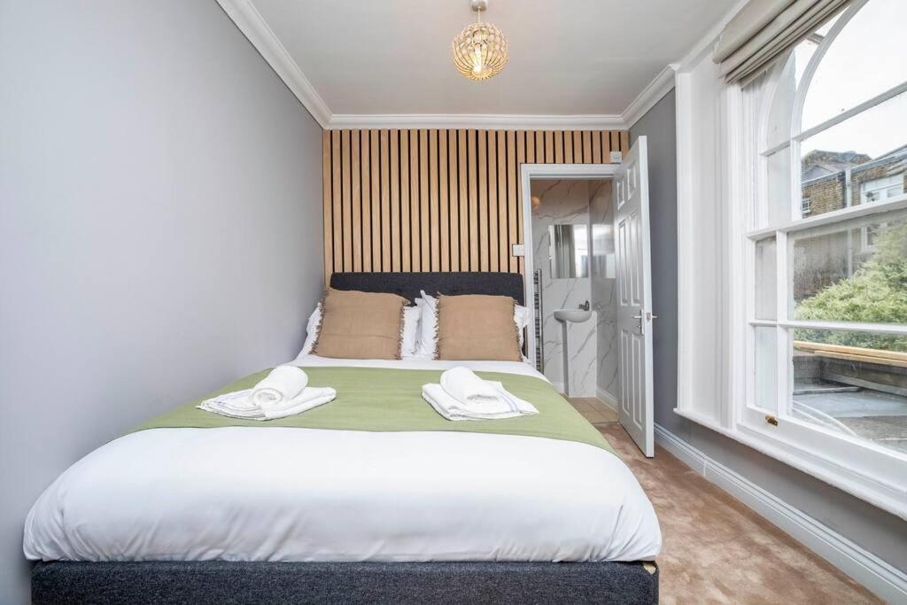 2 Bedroom Flat In Notting Hill