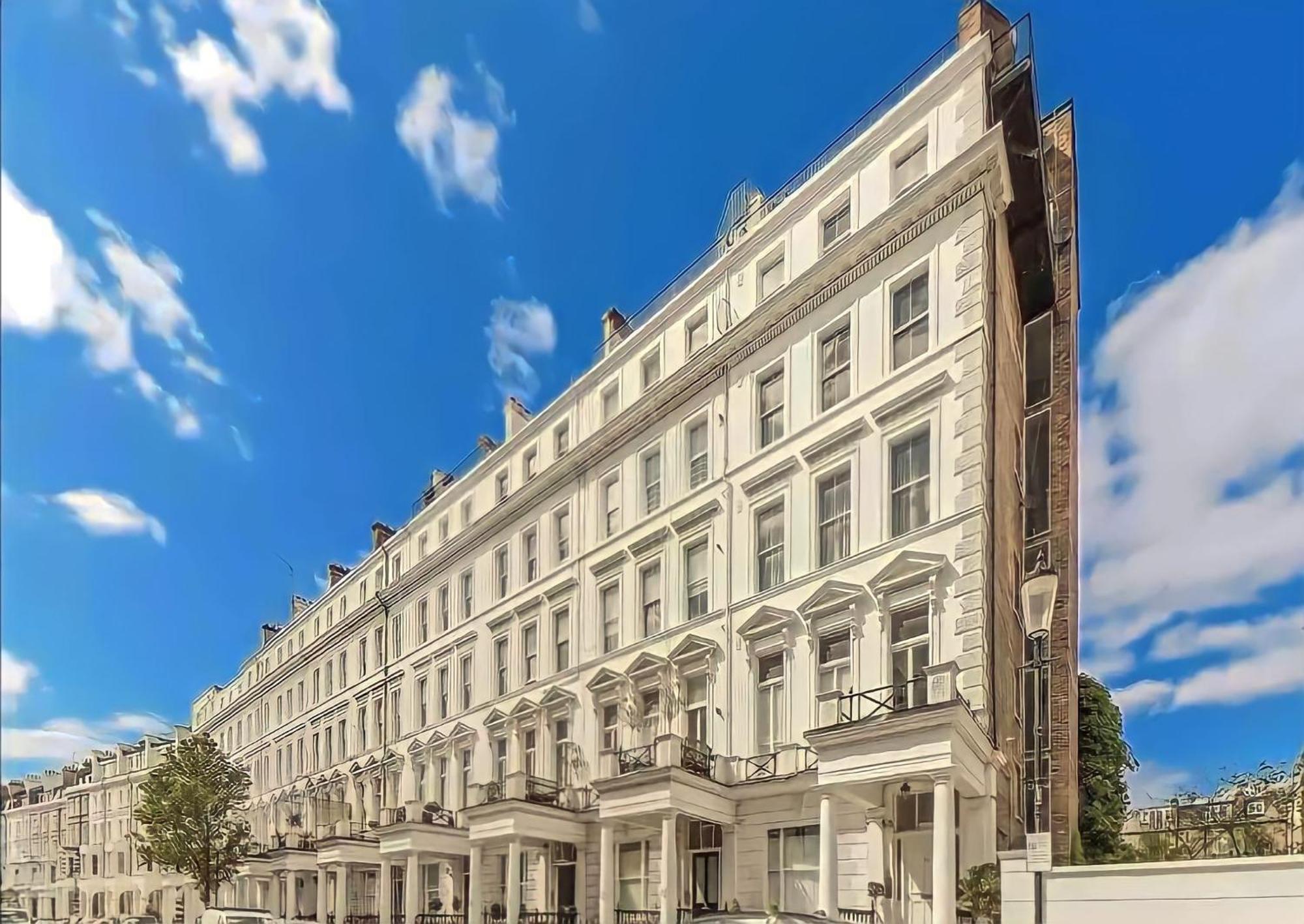 Kensington Premium Three Bed * Londen