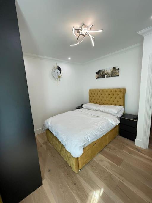 Apartment 3 Bed Smart - Canary Wharf London