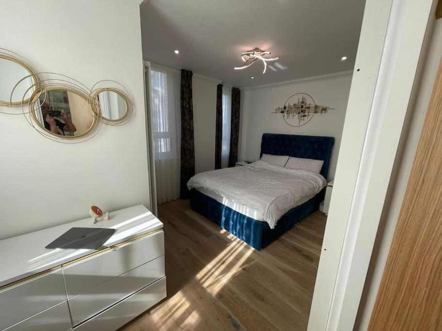 3 Bed Smart - Canary Wharf * London