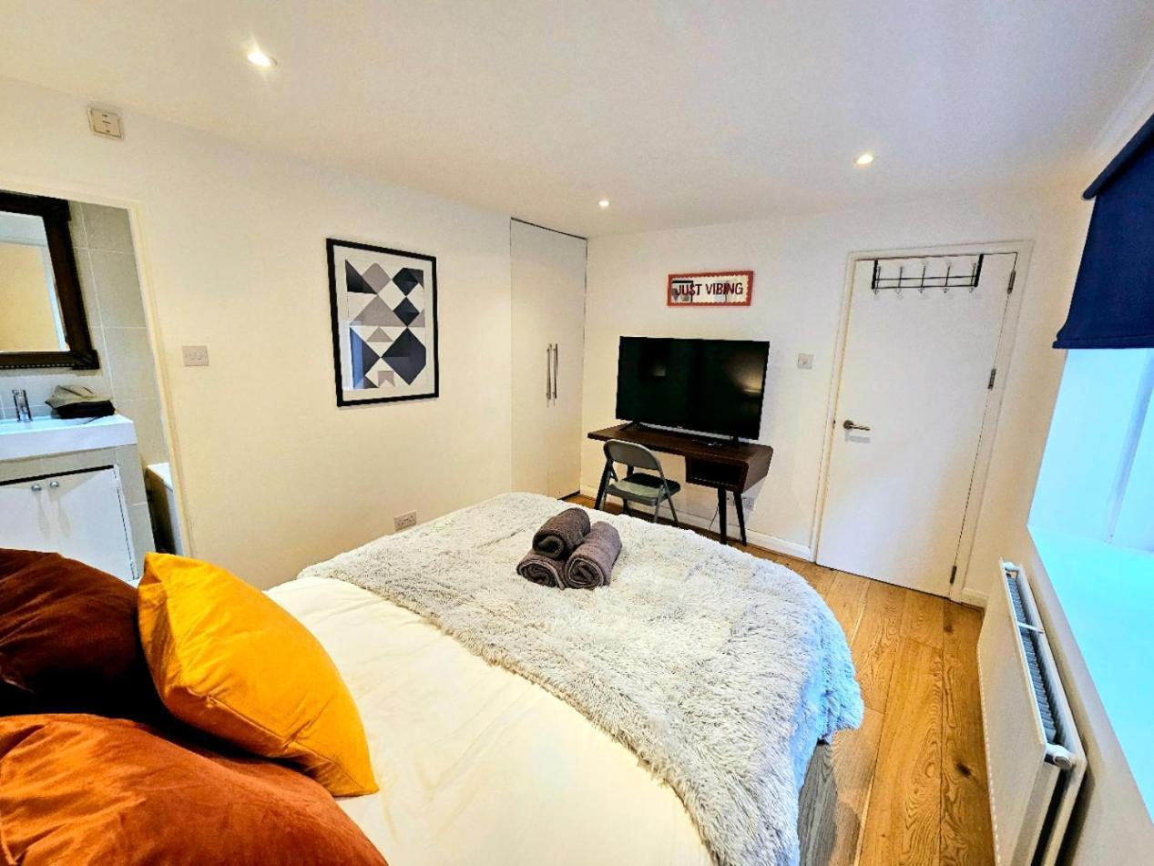 Apartment Charming Hyde Park Private With Back Patio By Lancaster Gate And Paddington Station London