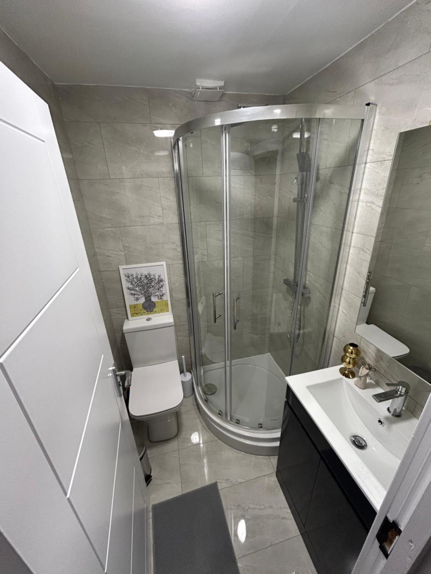 King's Cross Lawrence Private Aparthotel