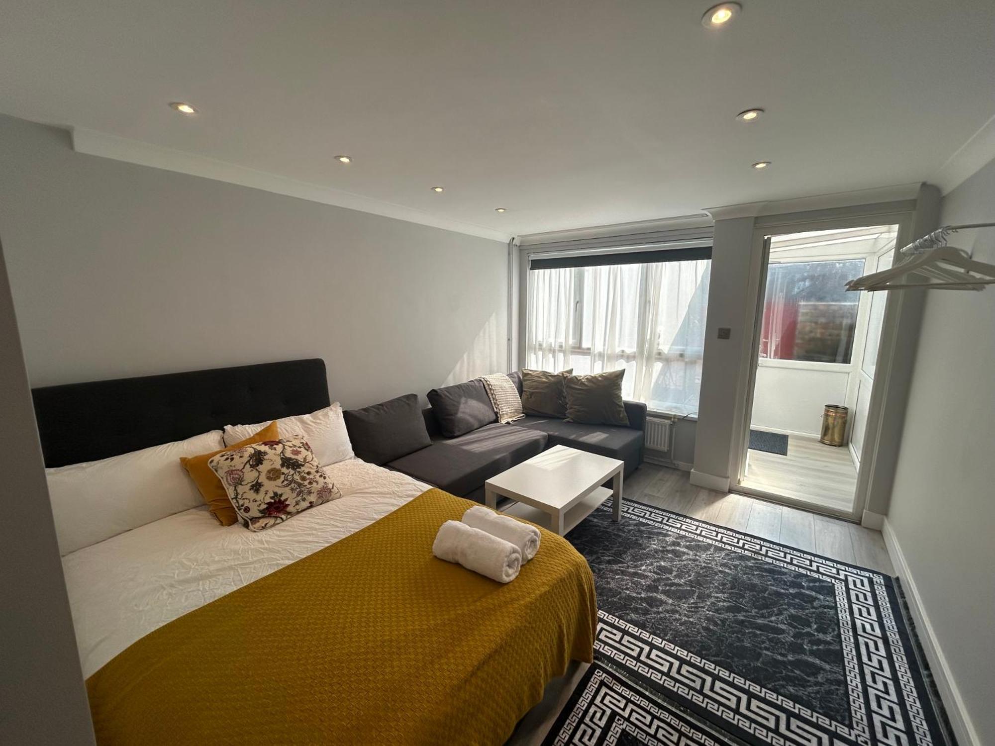 King's Cross Lawrence Private Aparthotel