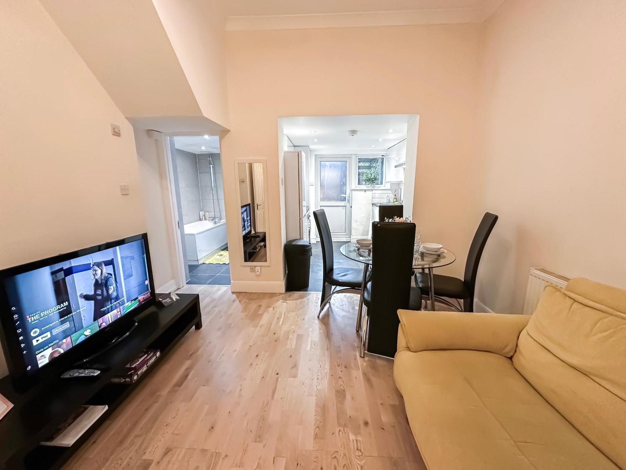 1bedroom Flat With Small Garden In Finsbury Park, Highbury Appartement