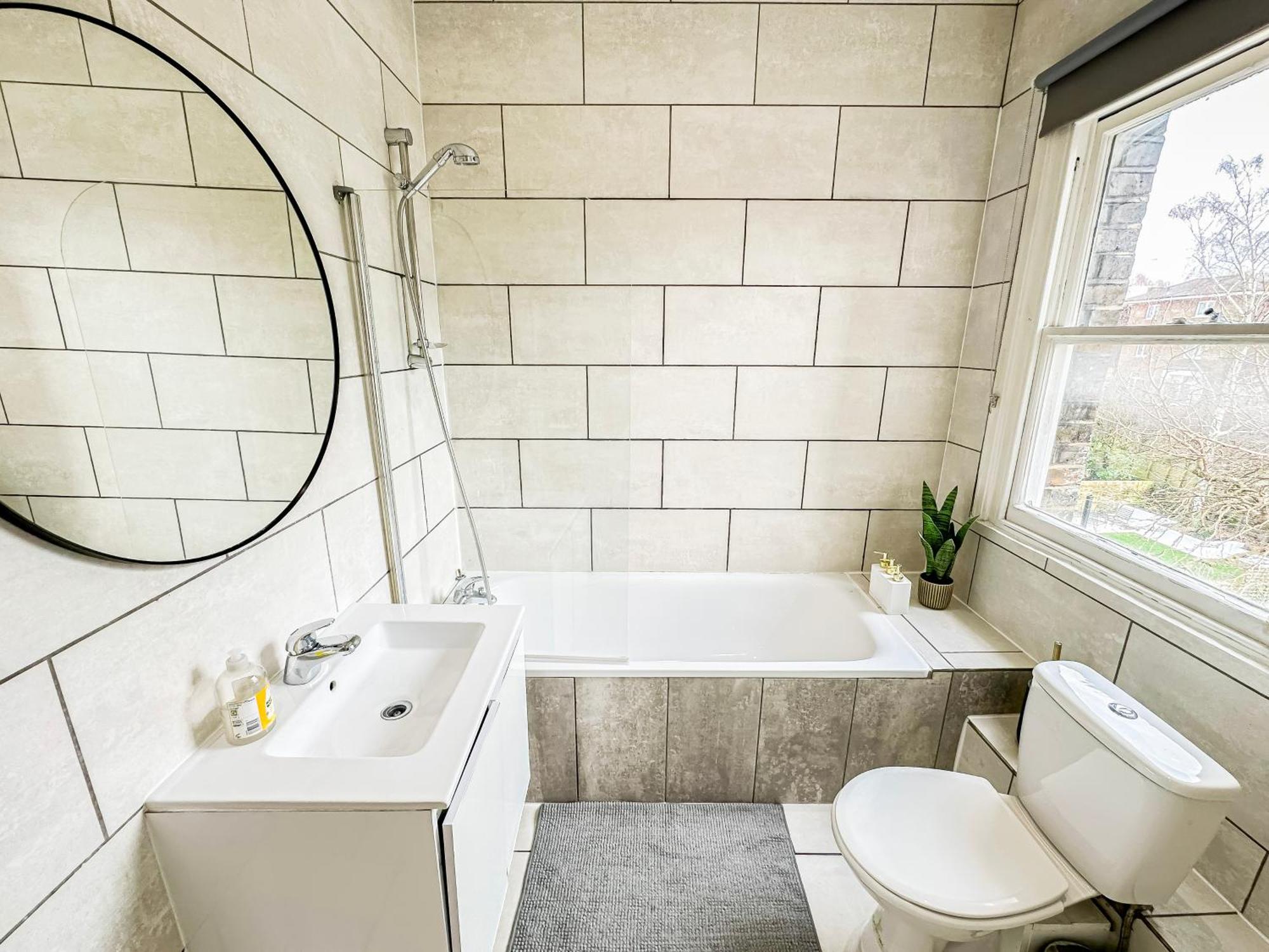 Stylish 2-bedroom Near Abbey Road, Maida Vale * London