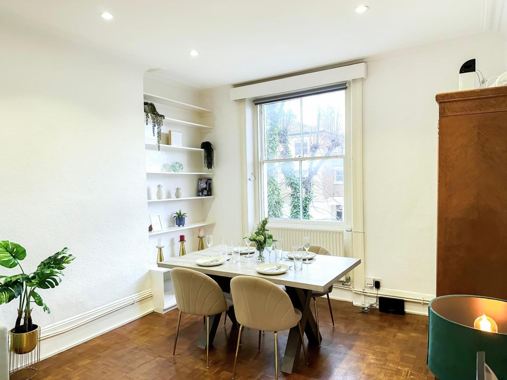 Stylish 2-bedroom Near Abbey Road, Maida Vale * London