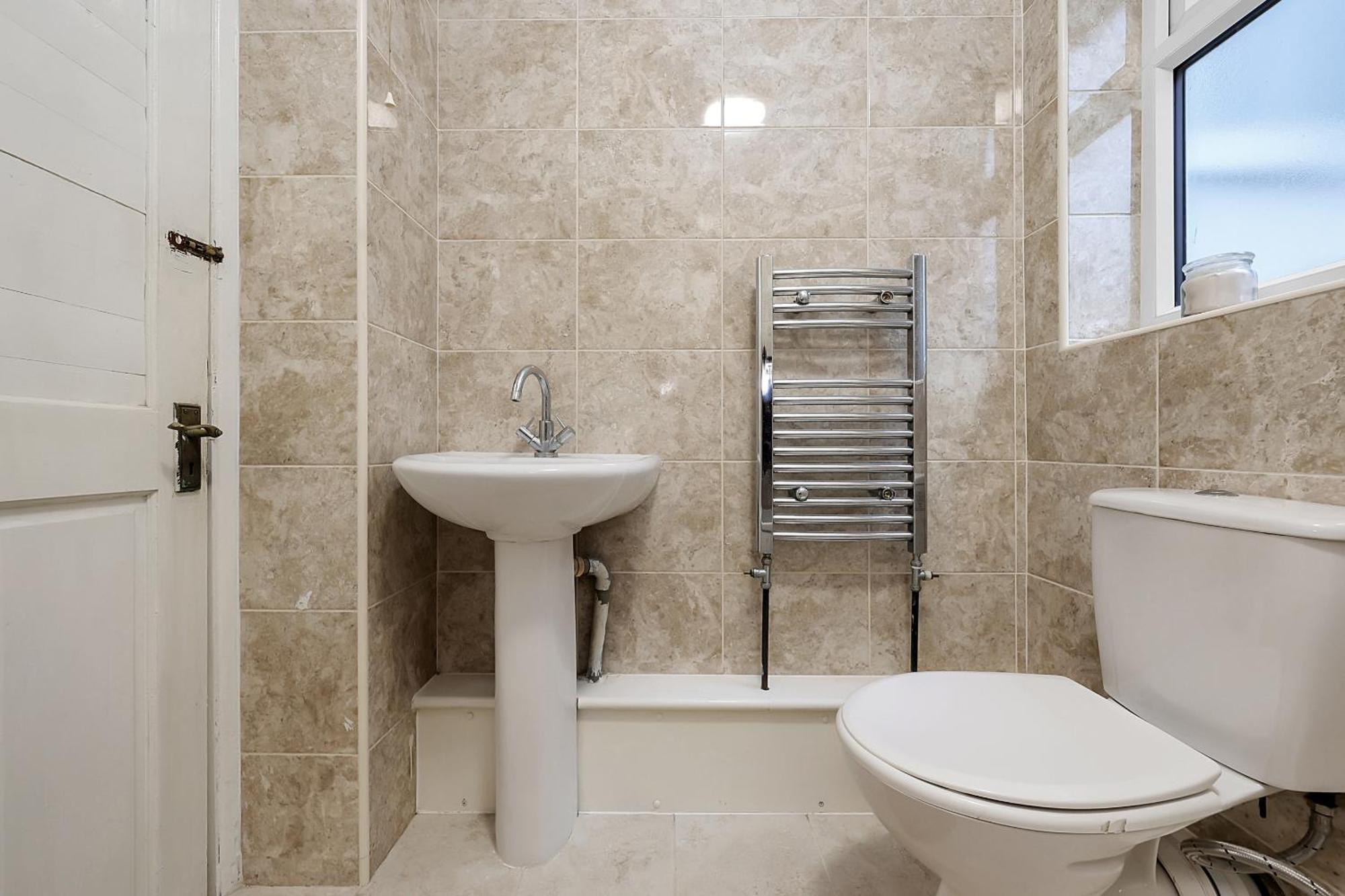 The Panel By Harlington Apartment *