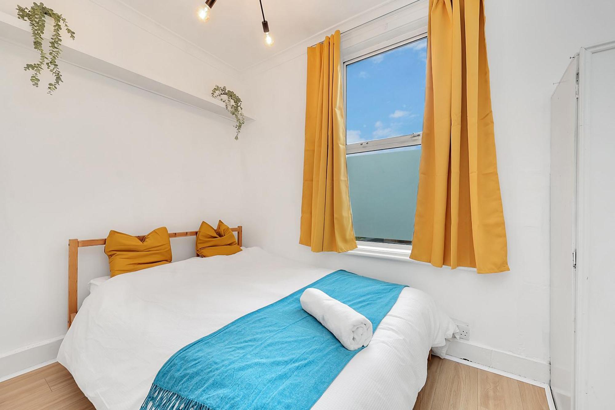 The Panel By Harlington Apartment London