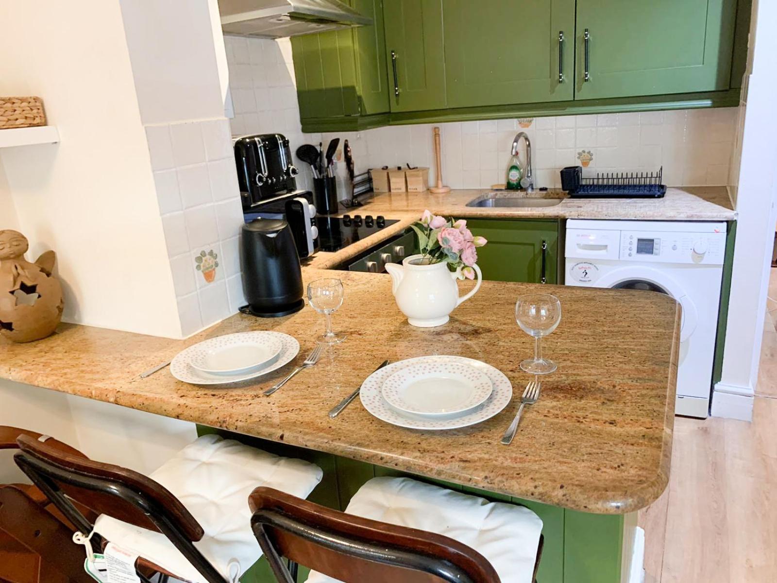 Lovely 1 Bedroom Flat In West Kensington London, Shepherd's Bush Apartamento *