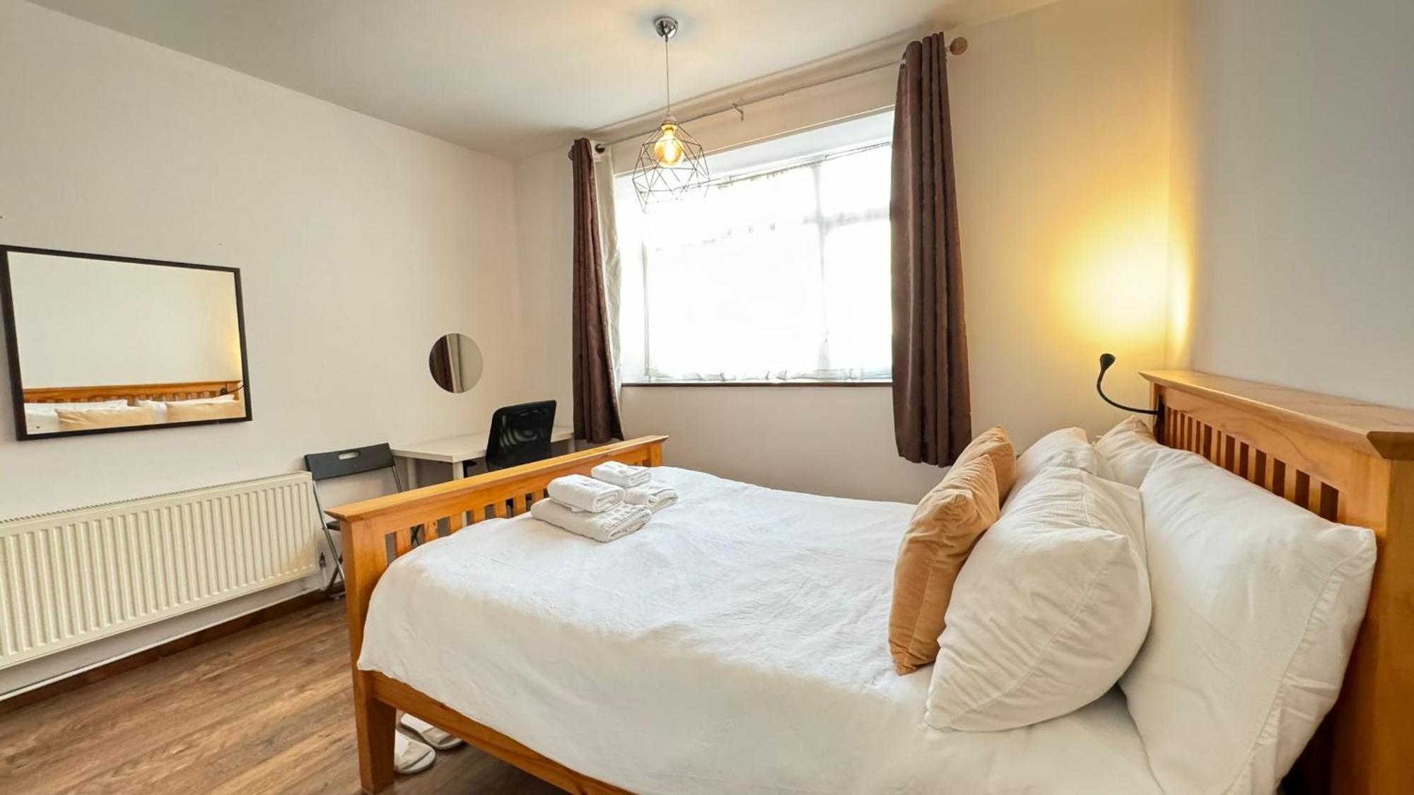 Appartement 2 Bedrooms 2 Stations Londen