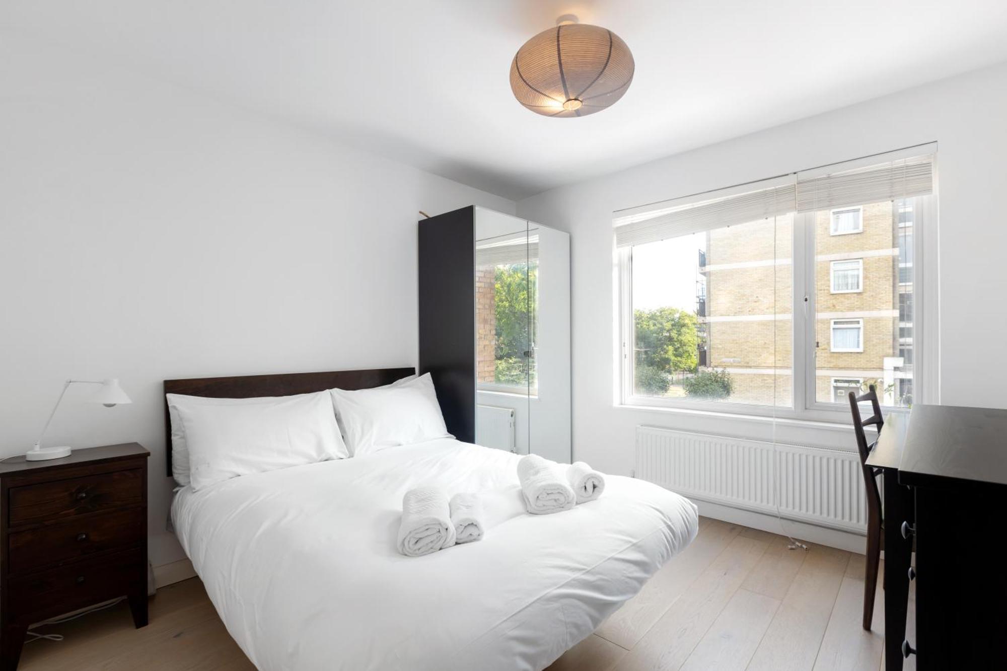 4 Bed 2 Bath - Modern Flat Right On Columbia Road! Vakantiehuis Londen