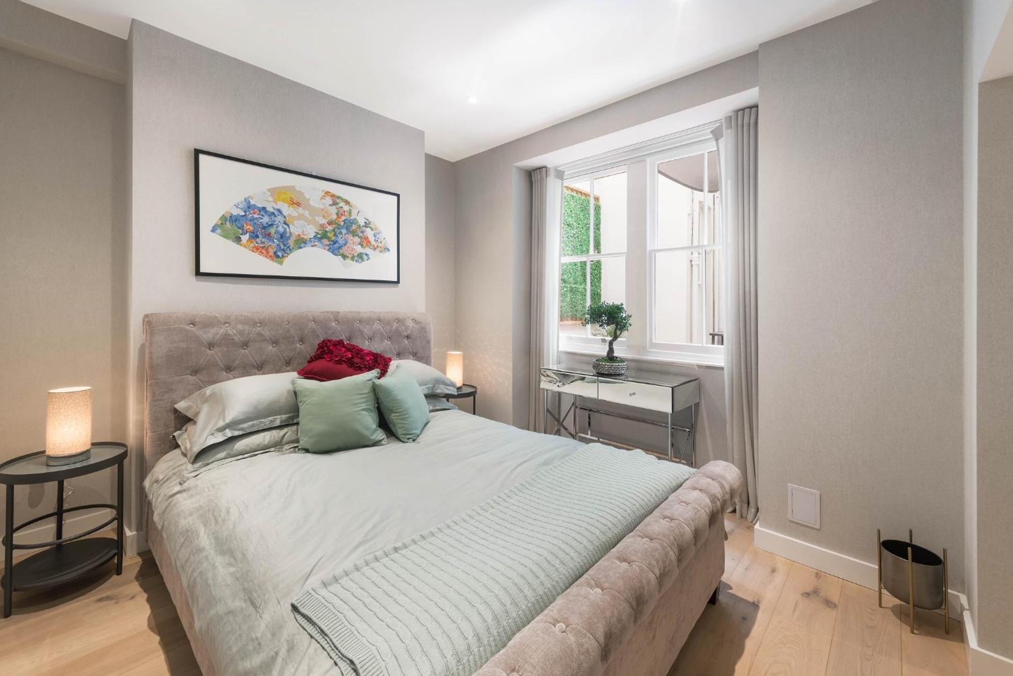 Stylish Knightsbridge Flat London