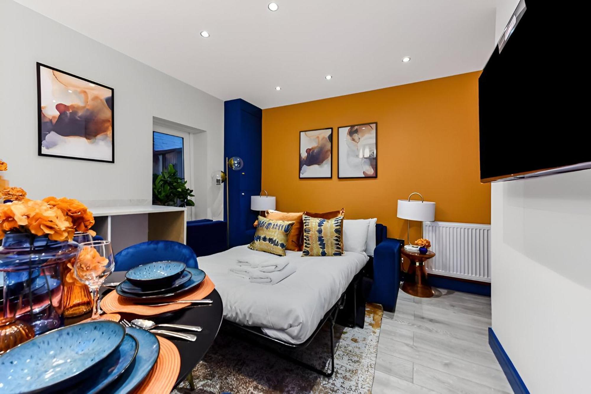 Apartment Palatial Style House Secs To Lovely River Walk *