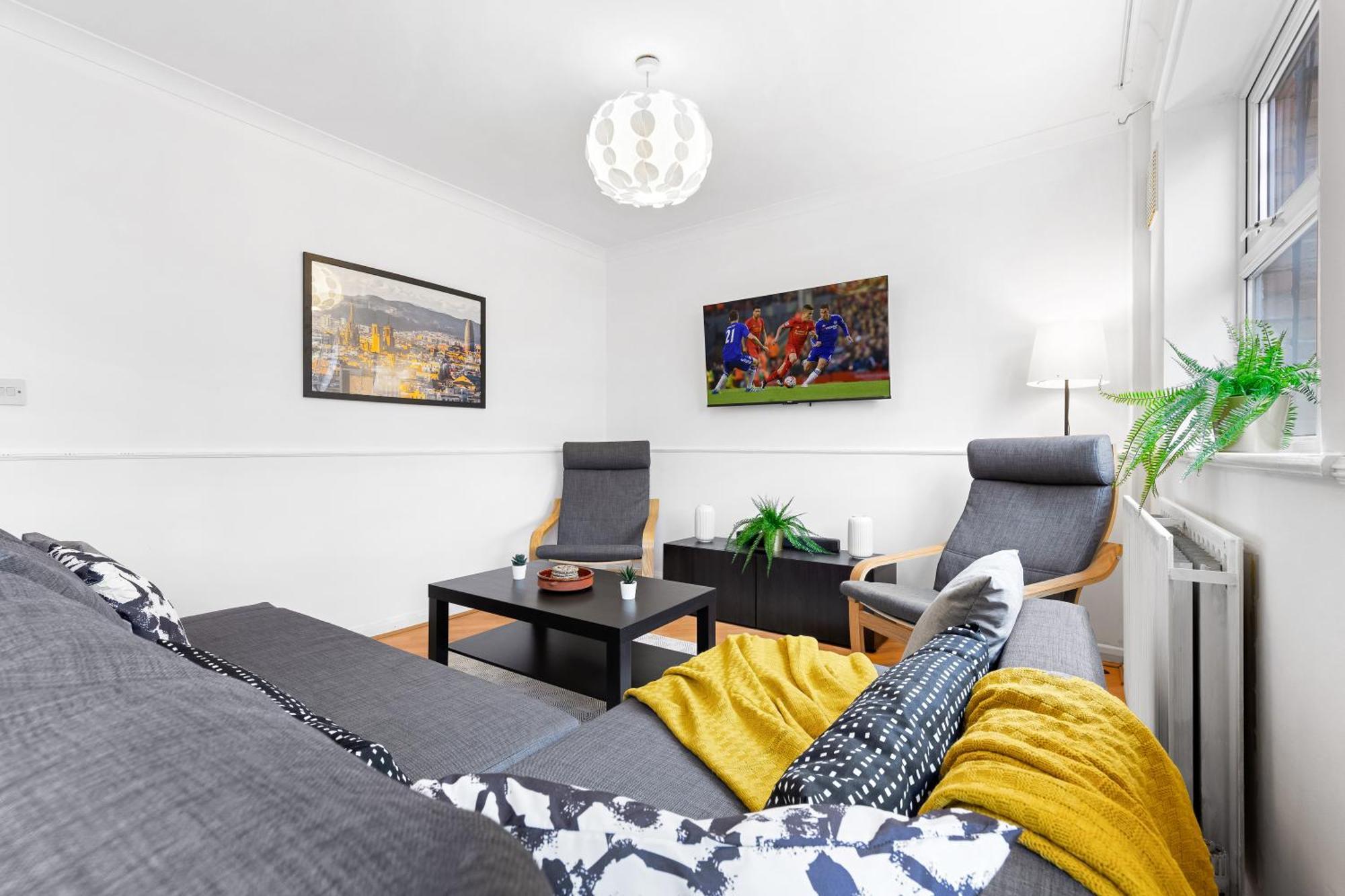 Cozylease 3-bed Canary Wharf Retreat,near Lcy * London