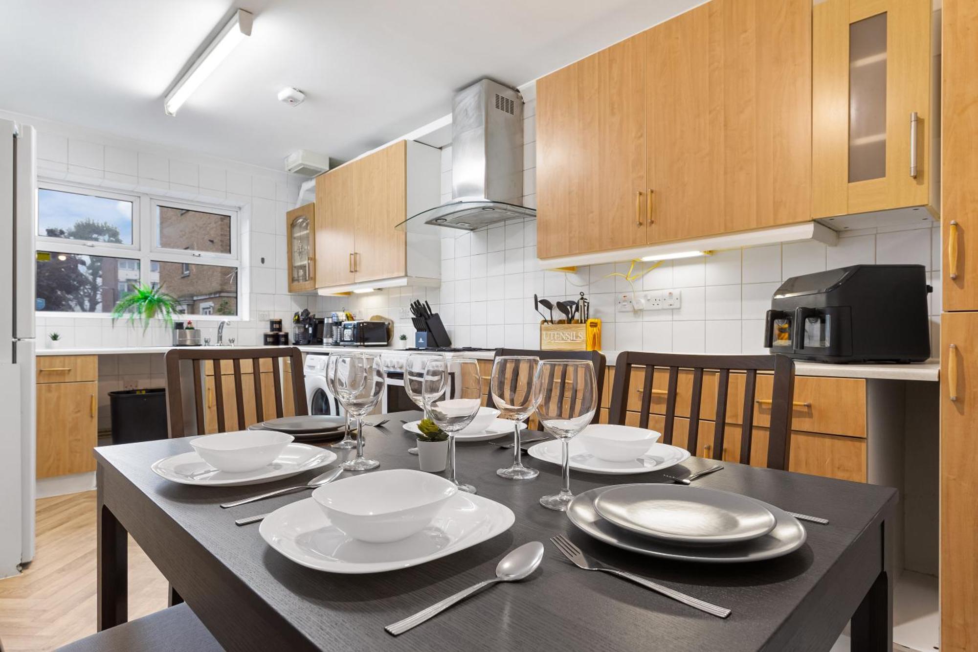 Cozylease 3-bed Canary Wharf Retreat,near Lcy Holiday home *