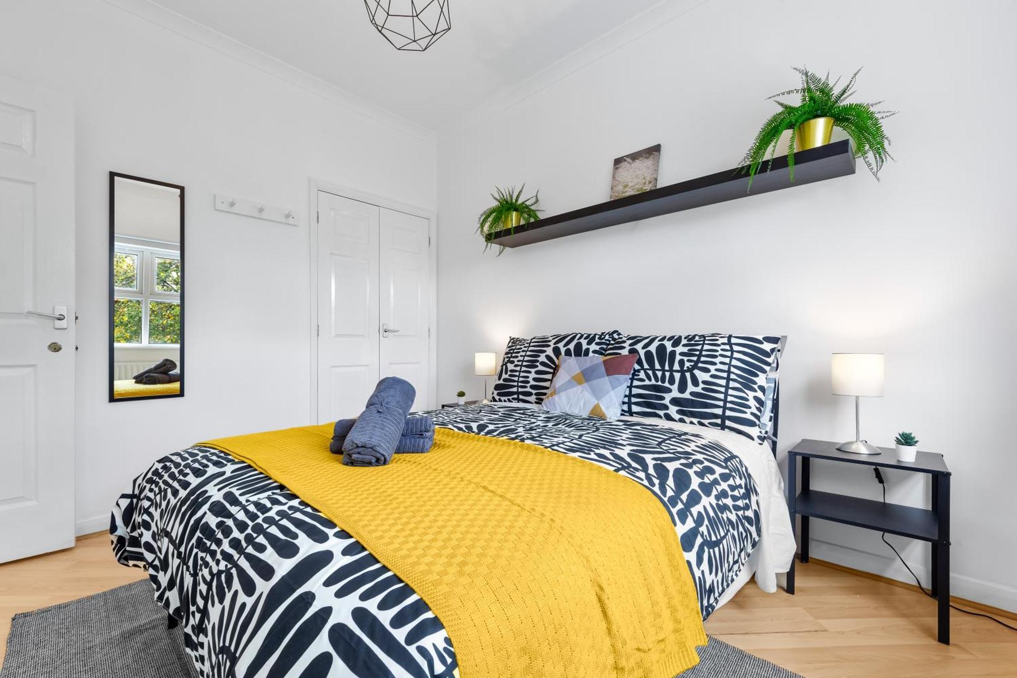 Cozylease 3-bed Canary Wharf Retreat,near Lcy *