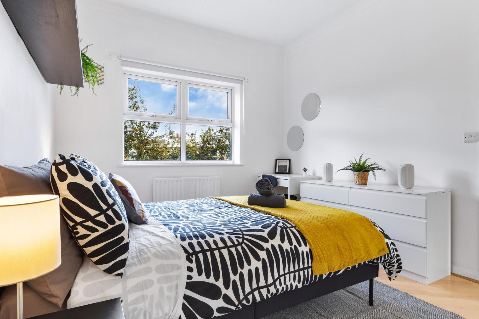 Cozylease 3-bed Canary Wharf Retreat,near Lcy London