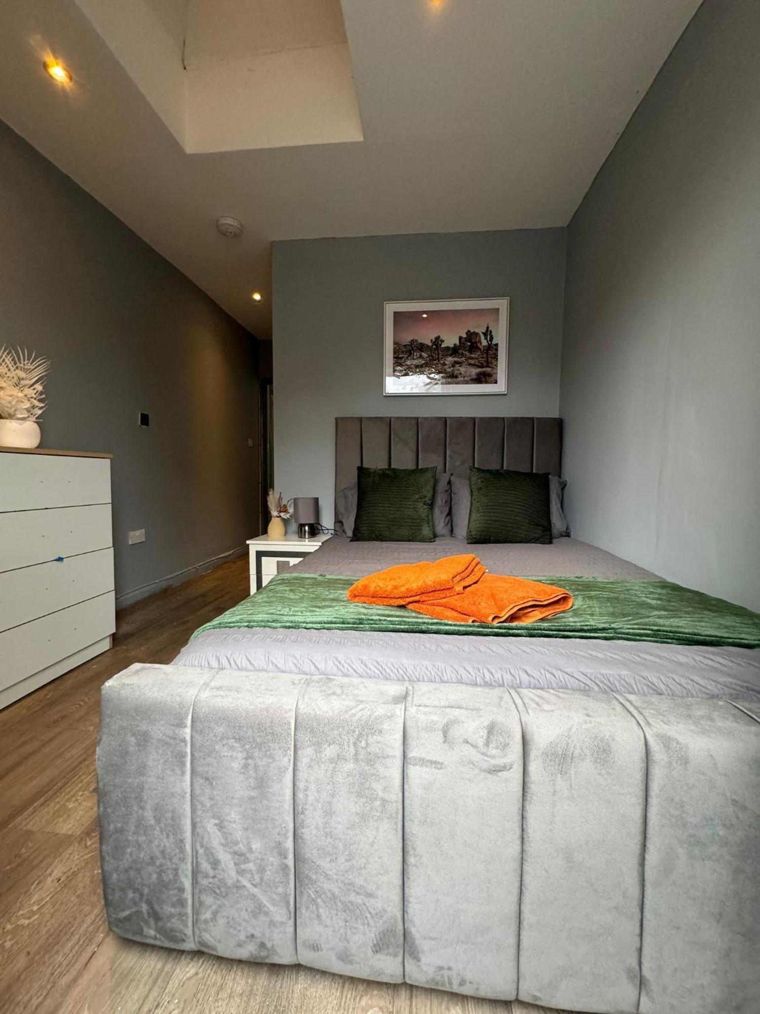 Appartement 2 Bedroom Flat In Euston 2 Mins Away From Station, No Lift *