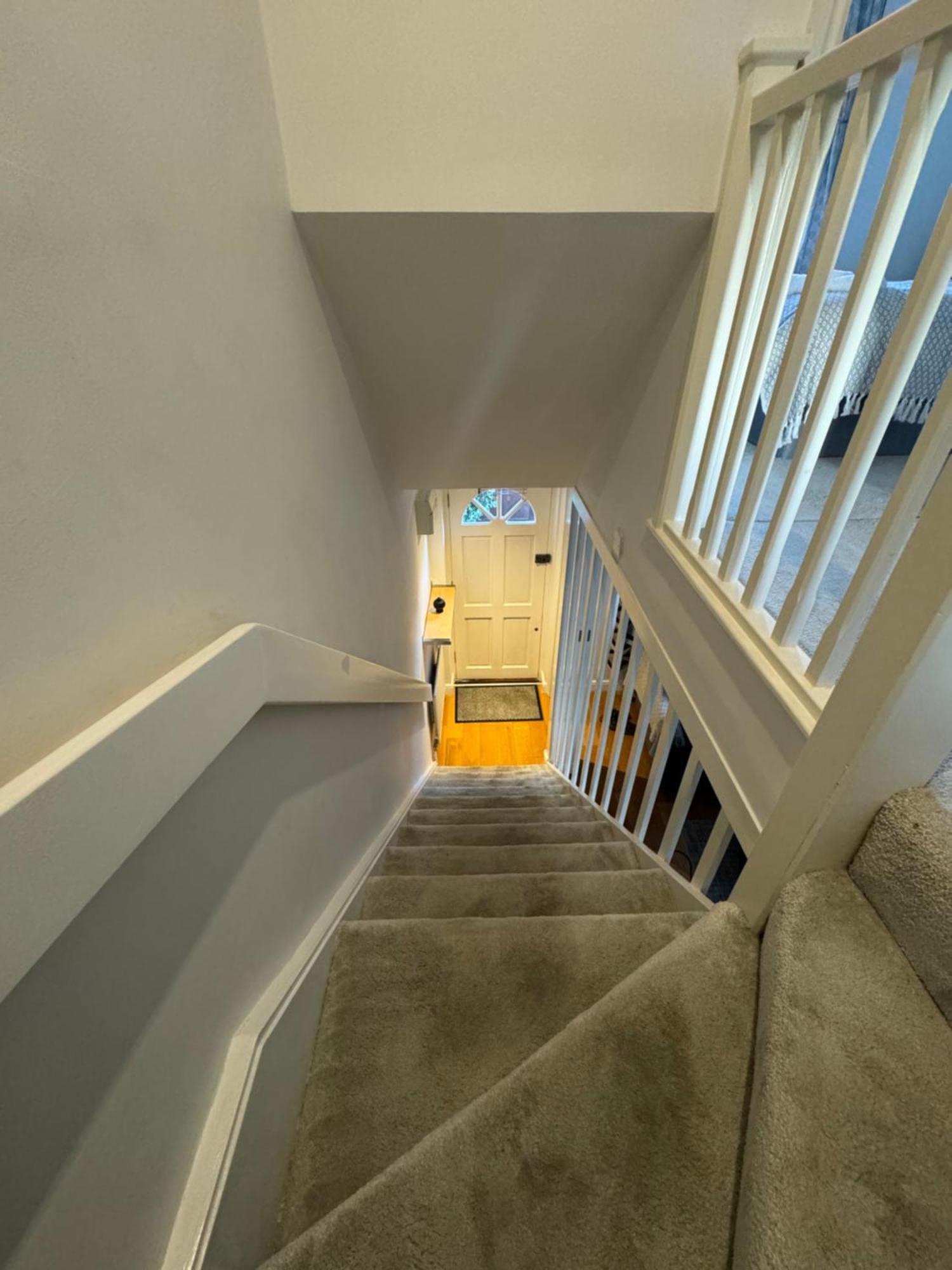 2 Bed House Near Canary Wharf Сasa de vacaciones *