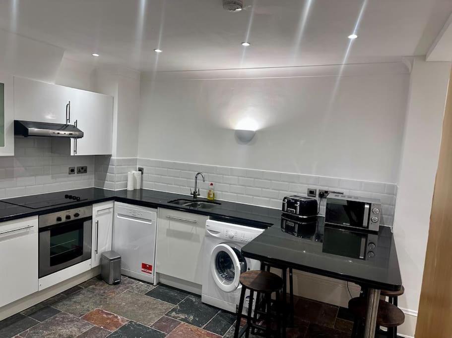 2bed2bath Flat * Londen