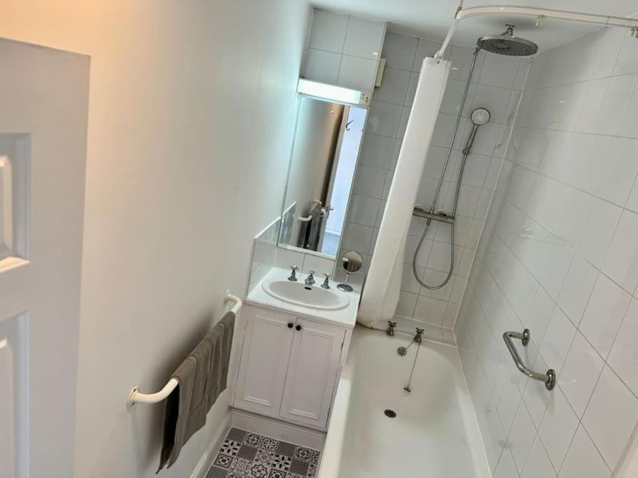 Apartamento Chelsea Large 2 Bed 2 Bath Sydney Street Sw3 *