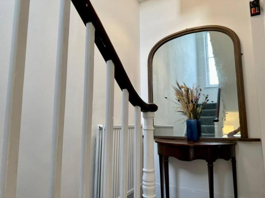 Apartamento Chelsea Large 2 Bed 2 Bath Sydney Street Sw3 Londres