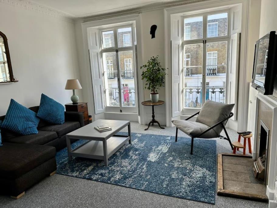 Apartamento Chelsea Large 2 Bed 2 Bath Sydney Street Sw3