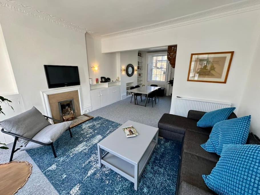 Apartamento Chelsea Large 2 Bed 2 Bath Sydney Street Sw3 *