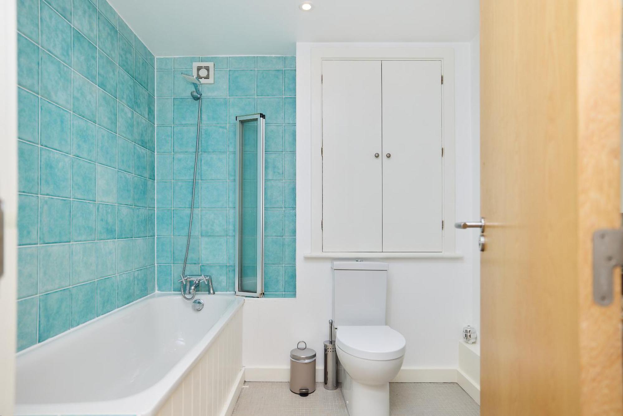The Gwendolen Retreat - Inviting 2bdr With Balcony * London