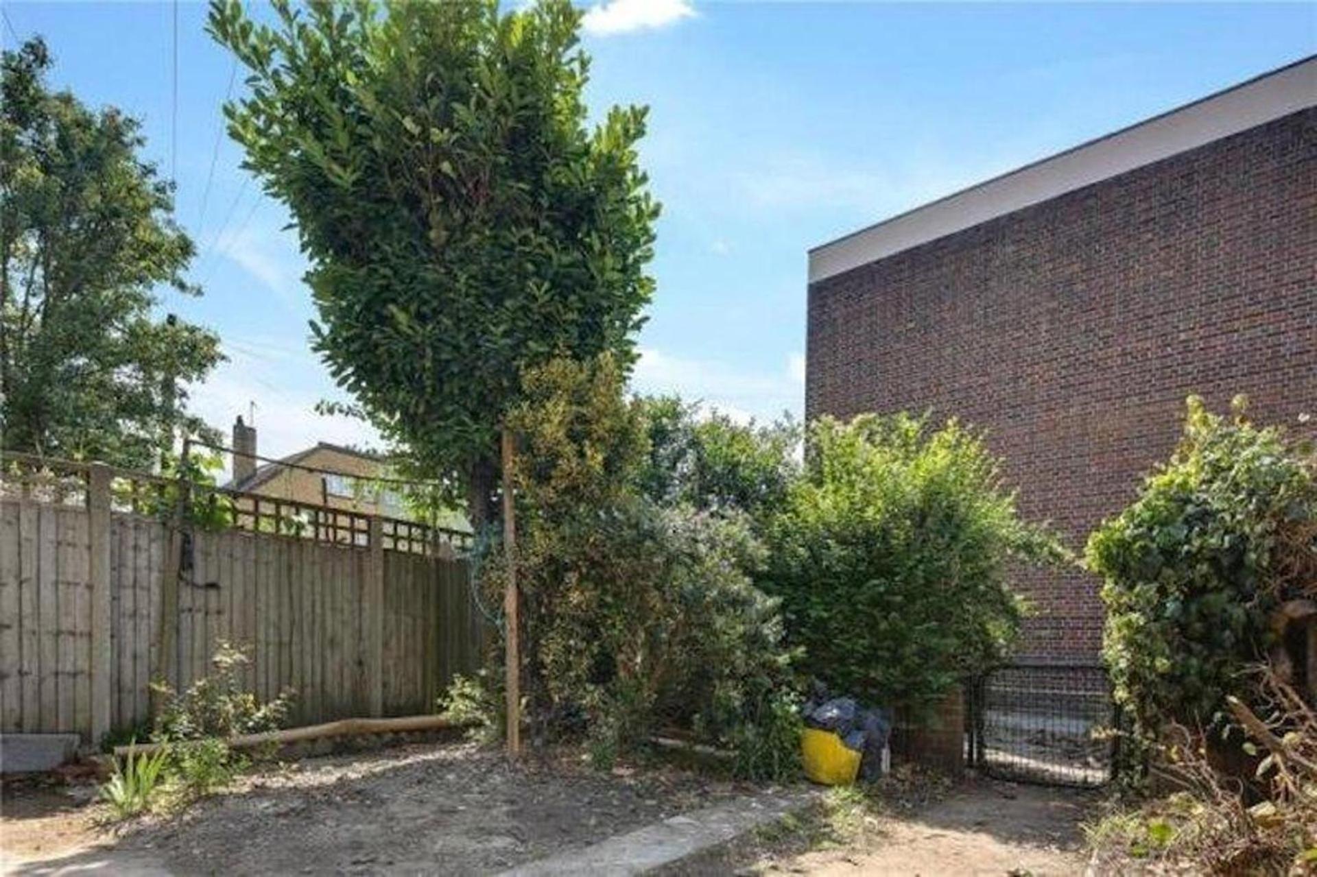 Limehouse En-suite With Garden View Apartment