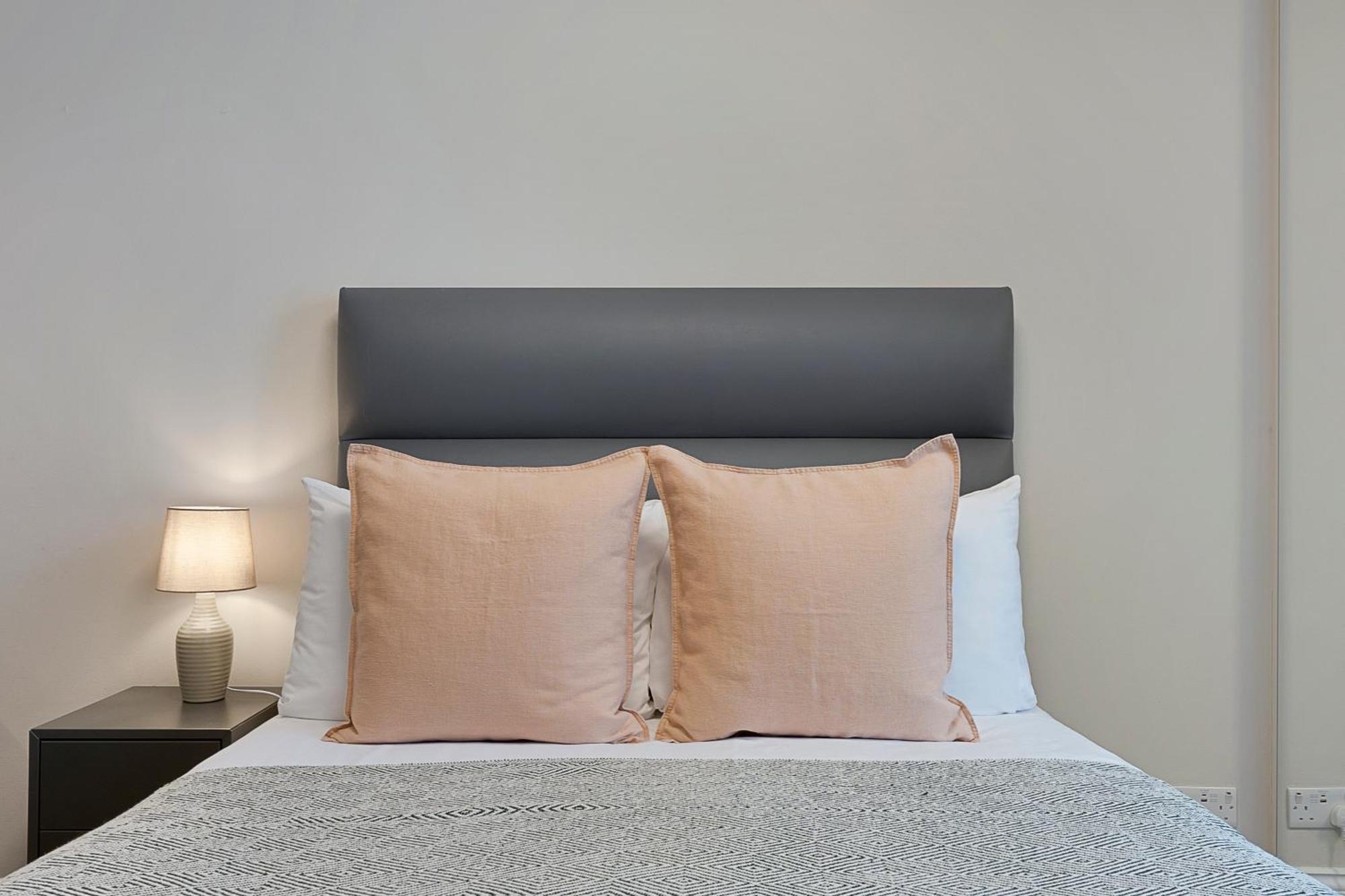 Cleveland Residences Kensington Apartamento