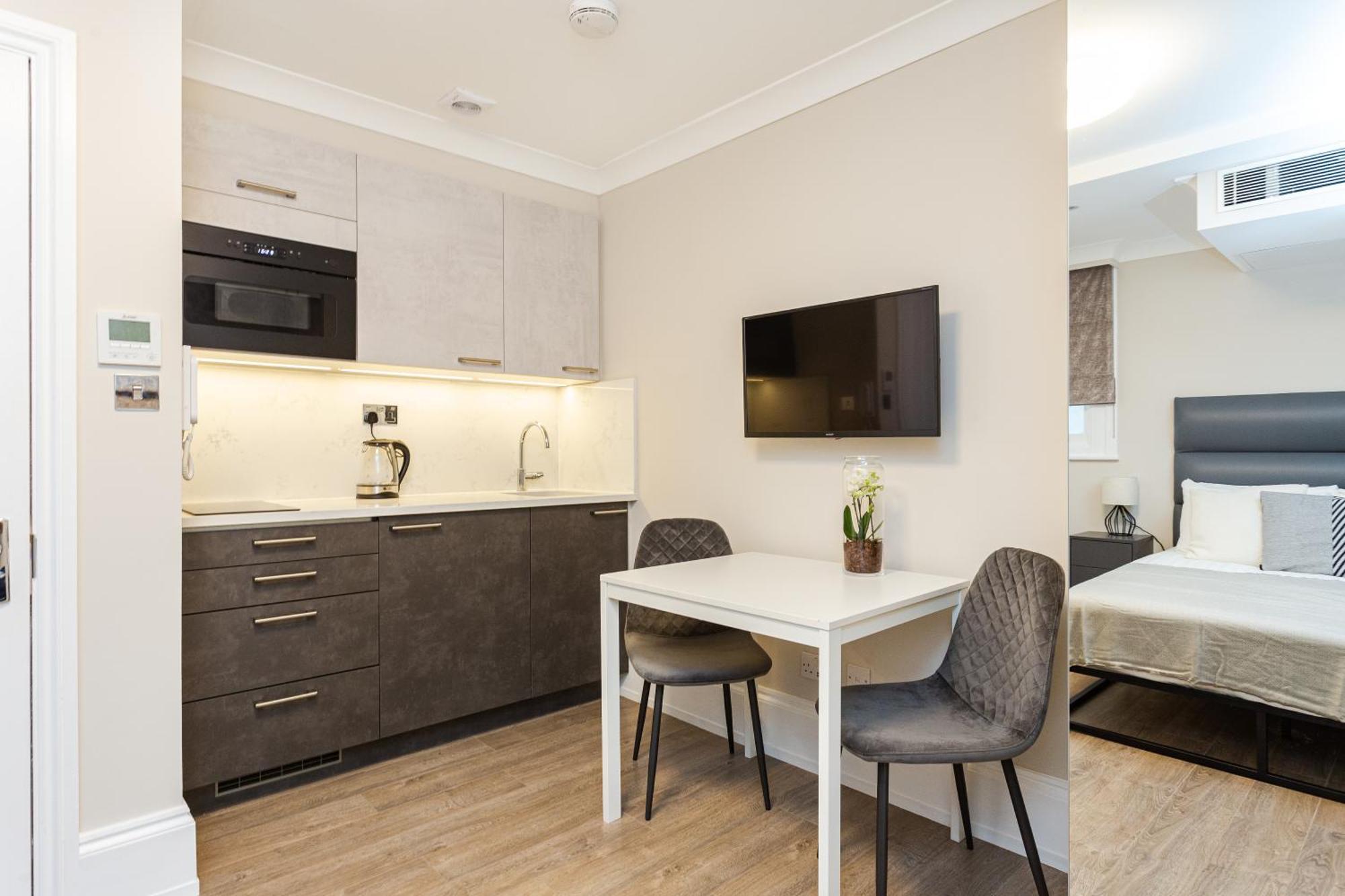 Cleveland Residences Kensington Apartamento