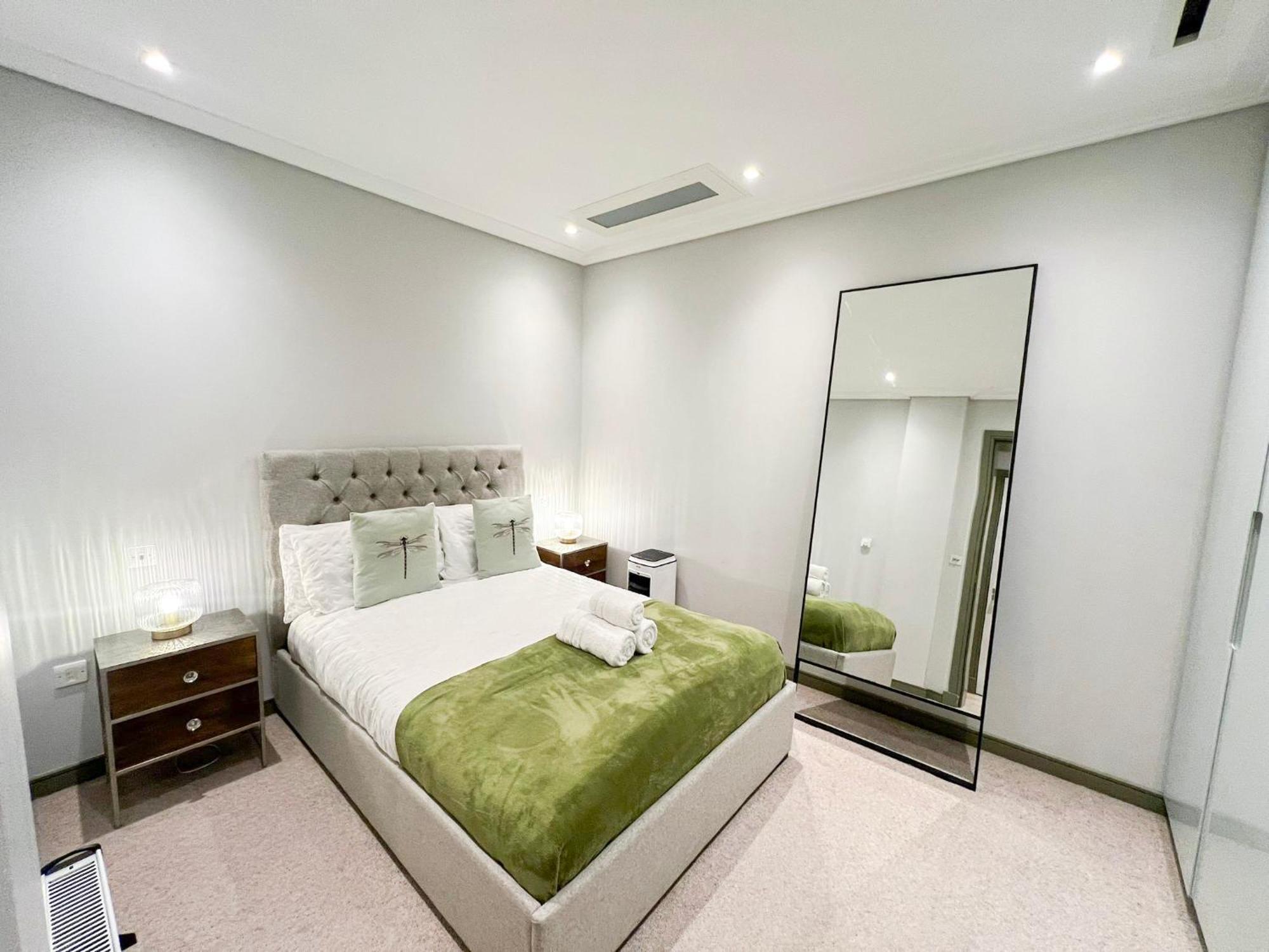 Posh 3 Bedroom Flat With Terrace And Indoor Fireplace In Mayfair, Near Hyde Park * Londres
